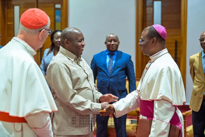 raisi-wa-burundi-akifanya-utamaduni